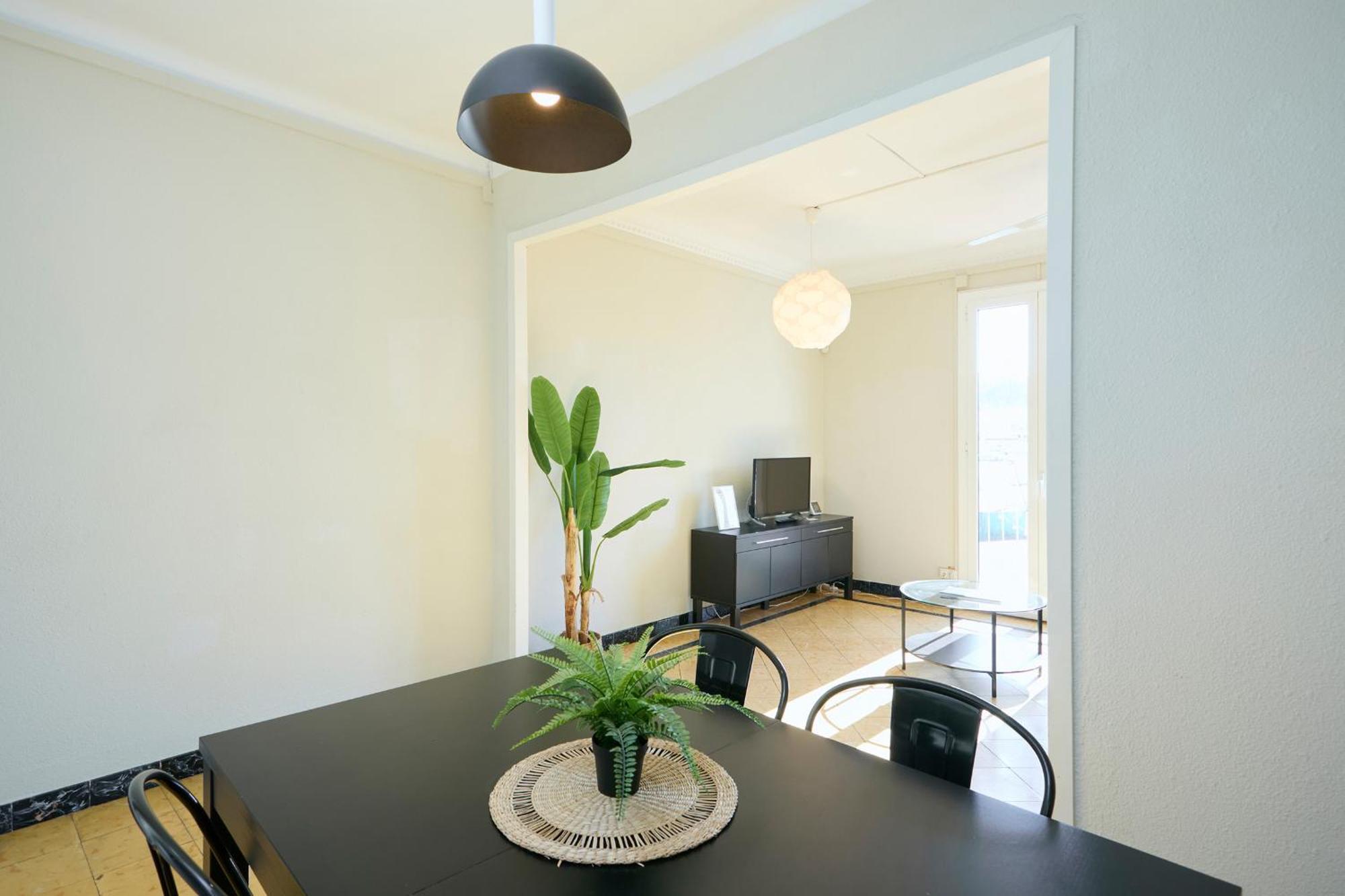 63Par1016- Sunny Apartment In Paralel バルセロナ エクステリア 写真