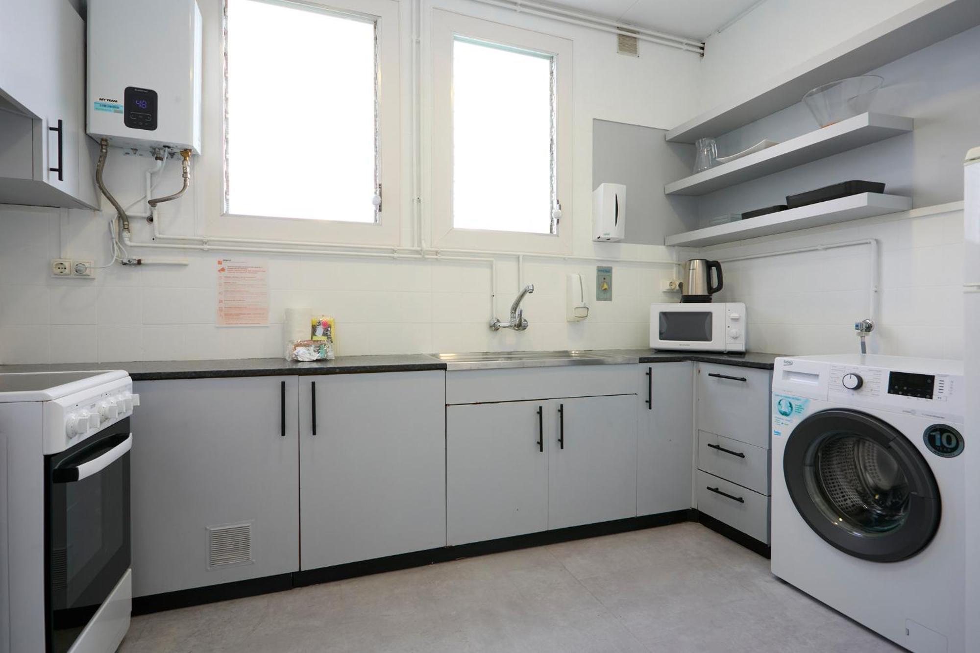 63Par1016- Sunny Apartment In Paralel バルセロナ エクステリア 写真